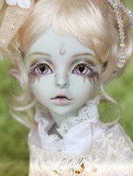 DOLL_LEAVES