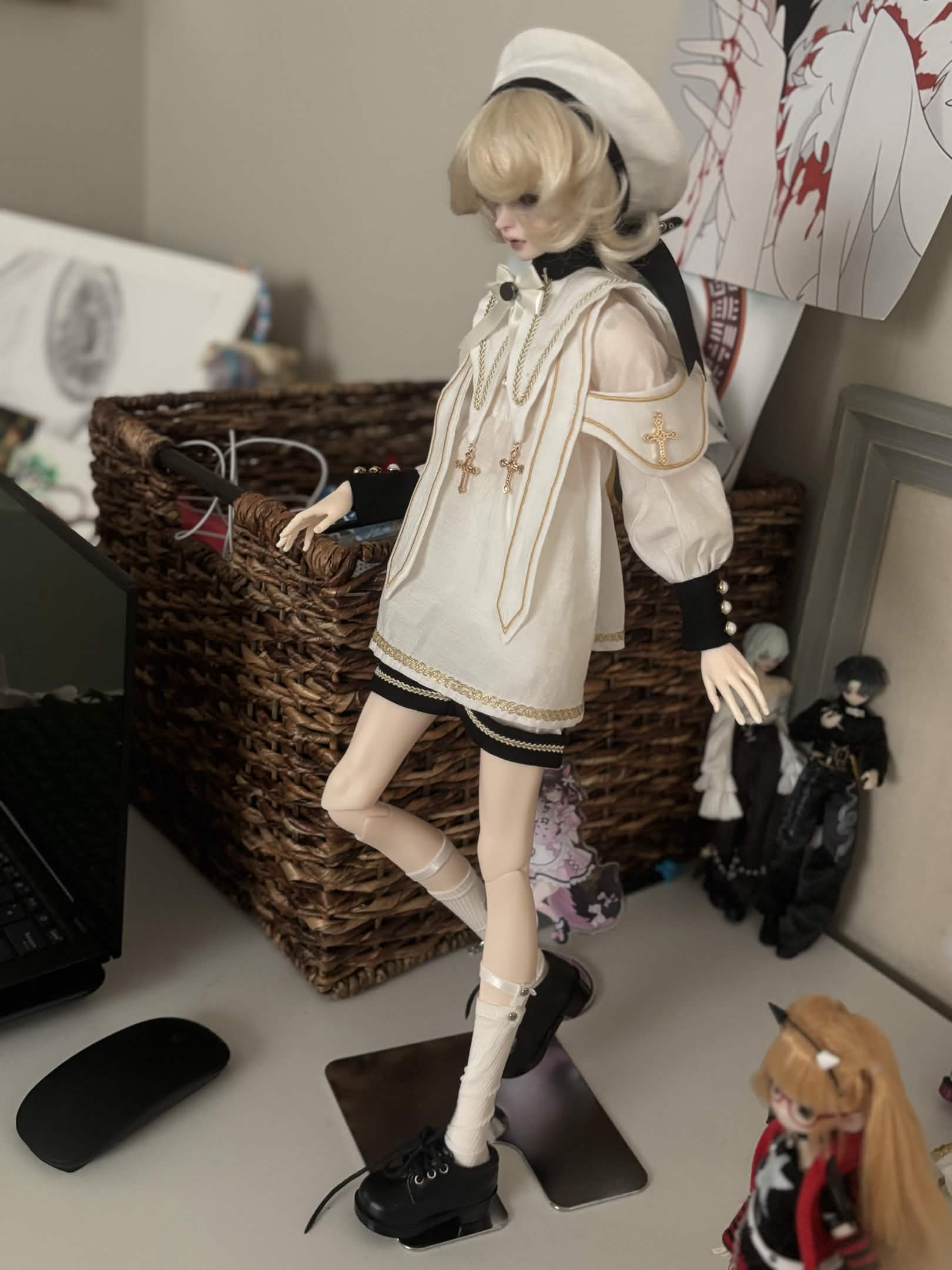 [​IMG]